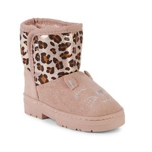 Little girl's boots